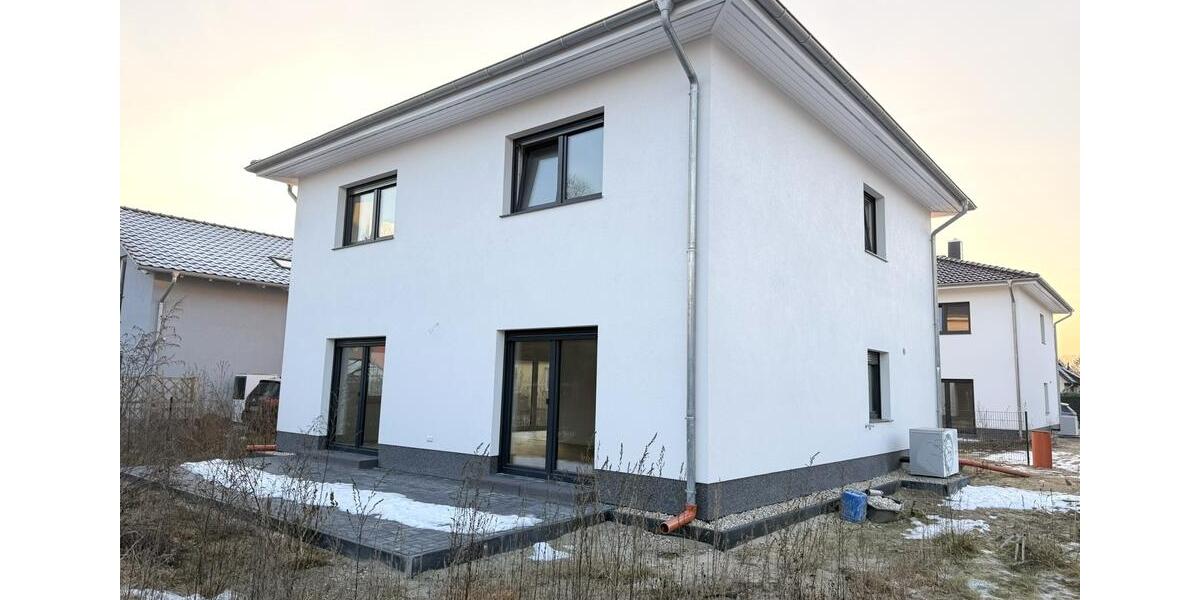 Einfamilienhaus Panketal - 5 Zimmer, 170 m&sup2;, 2.890&euro; | Angebot:25646798