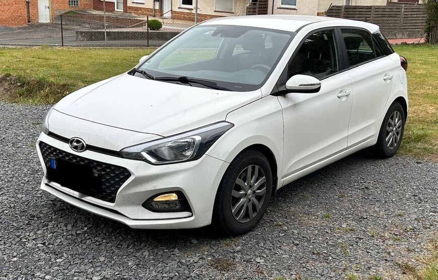i20