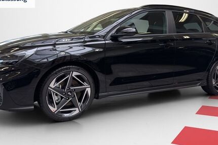 Hyundai i30 4.500 km 27.500 &euro; Itzehoe 25524