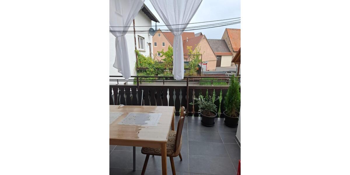 Etagenwohnung Heddesheim - 5 Zimmer, 111 m&sup2;, 1.100&euro; | Angebot:24525191