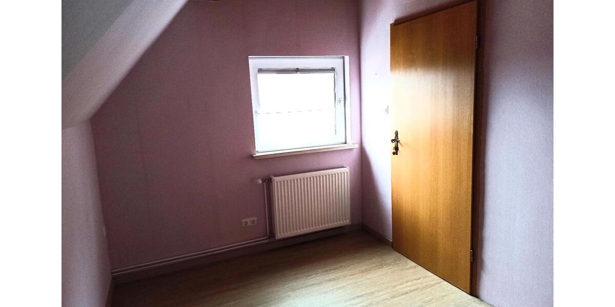 Mehrfamilienhaus, Wohnhaus Schotten - 5 Zimmer, 160 m&sup2;, 210.000&euro; | Angebot:25877277