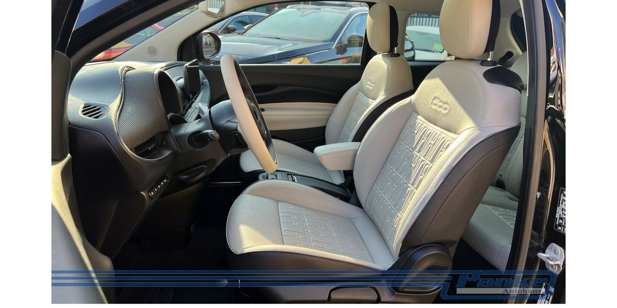 Fiat 500e La Prima By Bocelli 42kWh*Pano*ACC*LED*SHZ 13.910 km 18.990 &euro; Berlin 13187