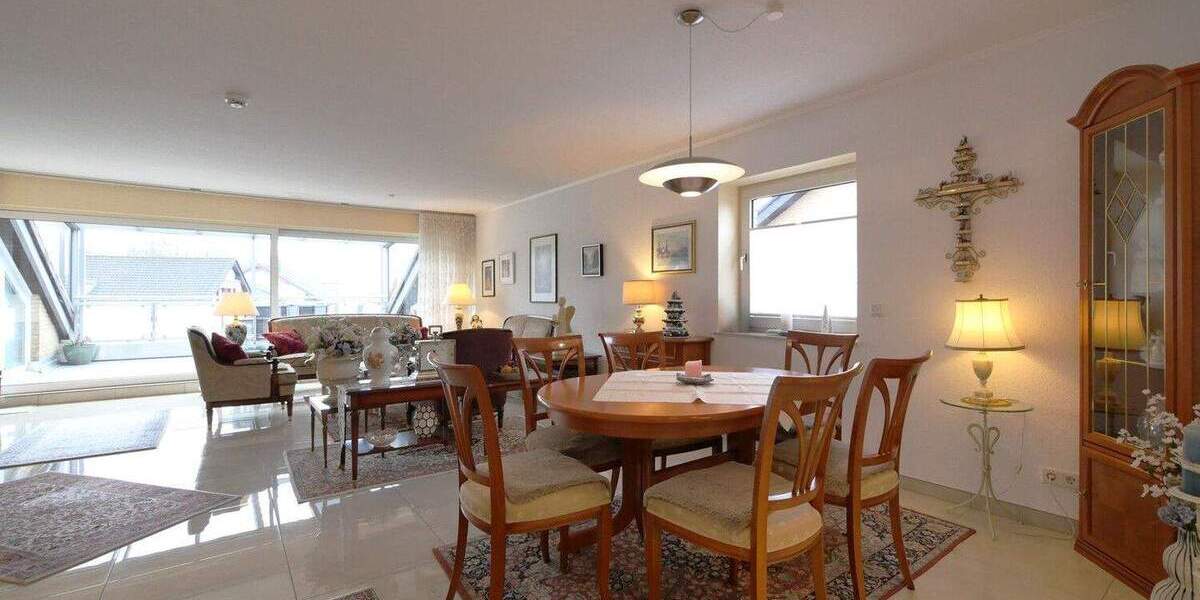 Etagenwohnung Bad Lippspringe - 3 Zimmer, 131 m&sup2;, 329.000&euro; | Angebot:25821000