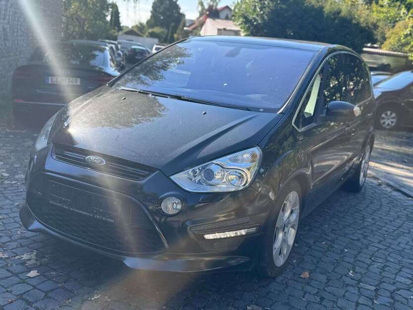 Ford S-Max 192.000 km 7.999 € Leipzig 04319