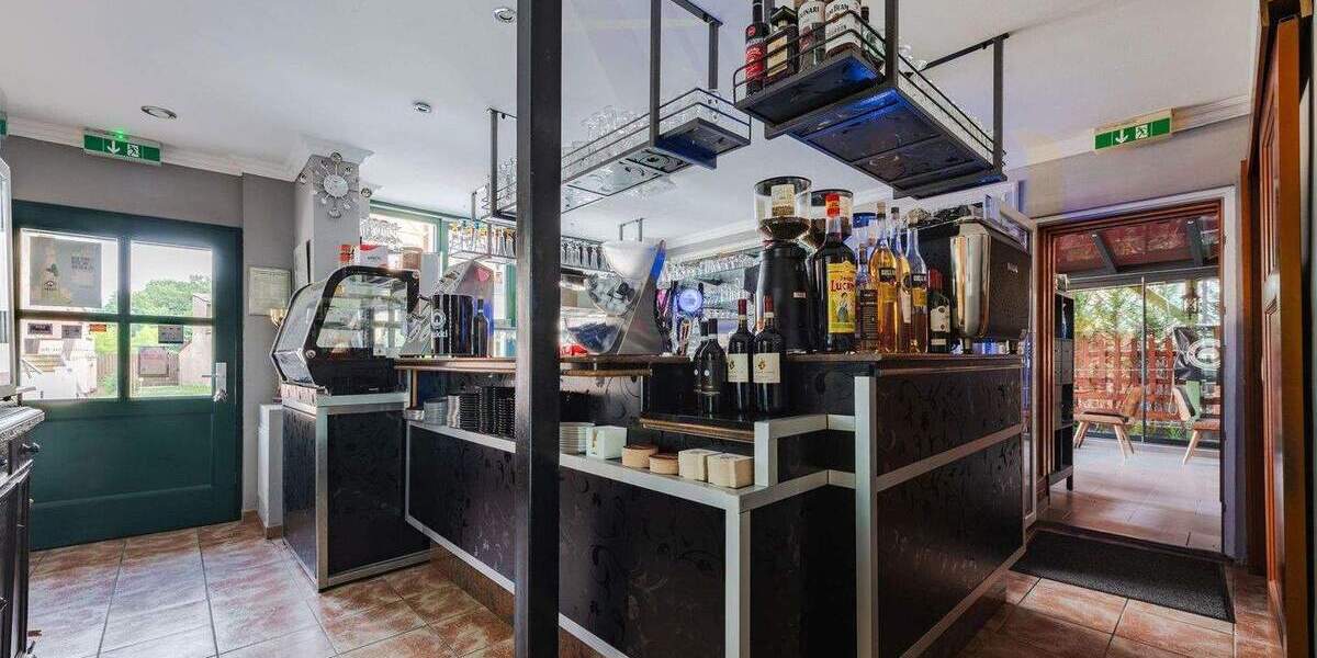 Stadthaus mit 3 Wohneinheiten & 1 GewerbeRestaurant in Gransee 1 zimmer