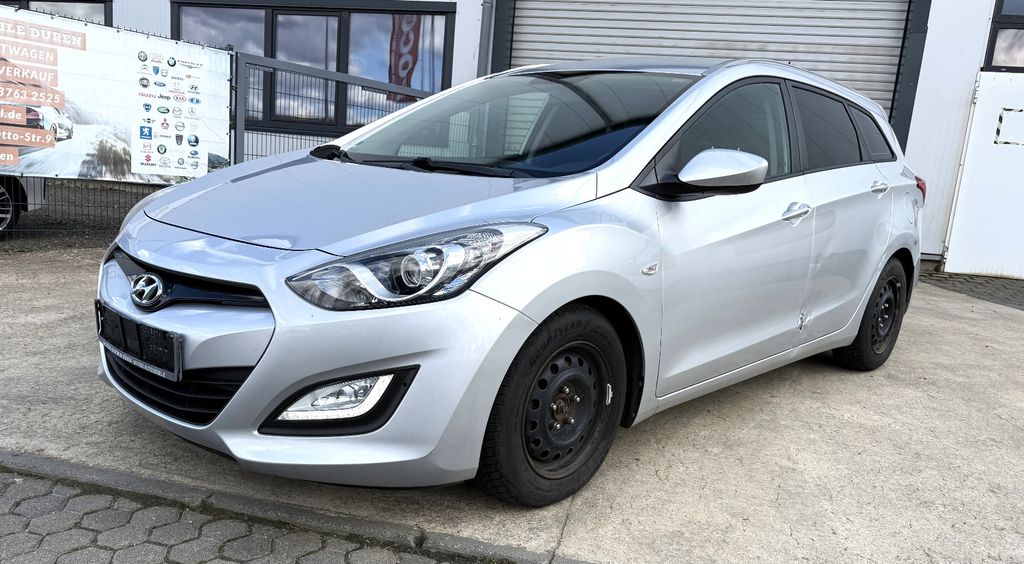 Hyundai i30 274.000 km 2.490 &euro; Düren 52351