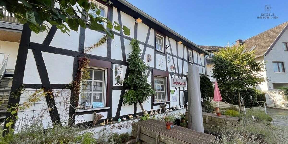 Einfamilienhaus Hennef - 10 Zimmer, 473 m&sup2;, 640.000&euro; | Angebot:25592477