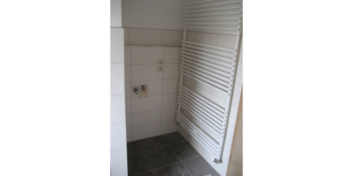 Etagenwohnung Nossen - 2 Zimmer, 42 m&sup2;, 310&euro; | Angebot:26358638