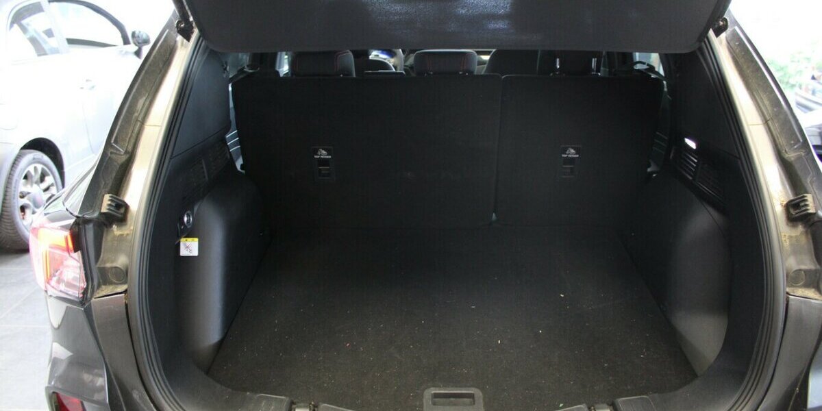Ford Kuga 1.5 EcoBoost ST-Line 24.840 km 19.980 &euro; Euskirchen 53881
