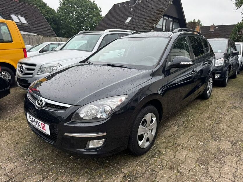 i30