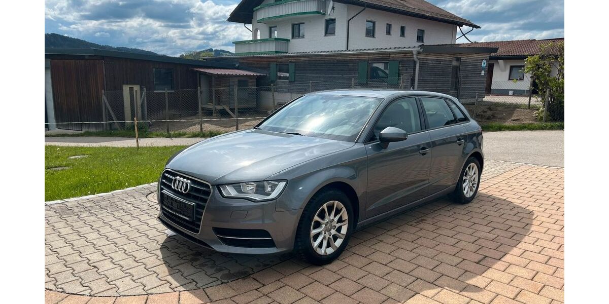 Audi A3 139.000 km 11.300 &euro; Oy-Mittelberg 87466