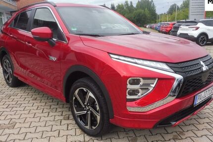 Mitsubishi Eclipse Cross 5.879 km 28.980 &euro; Hofkirchen Ortsteil Pirka 94544