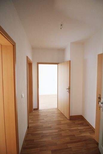 Zimmer Chemnitz Bernsdorf - 2 Zimmer, 56 m&sup2;, 325&euro; | Angebot:26307393