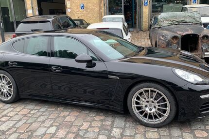 Porsche Panamera 111.000 km 27.500 &euro; Berlin 12163