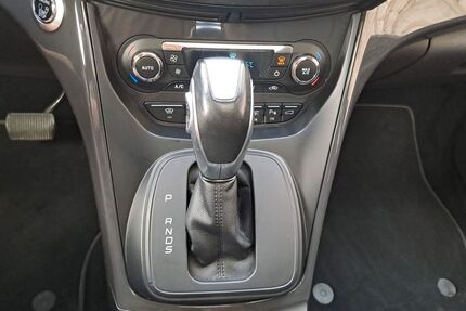 Ford Kuga 206.451 km 10.400 &euro; Untergriesbach 94107