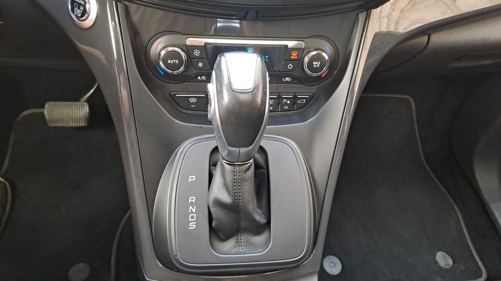 Ford Kuga 206.451 km 10.400 &euro; Untergriesbach 94107