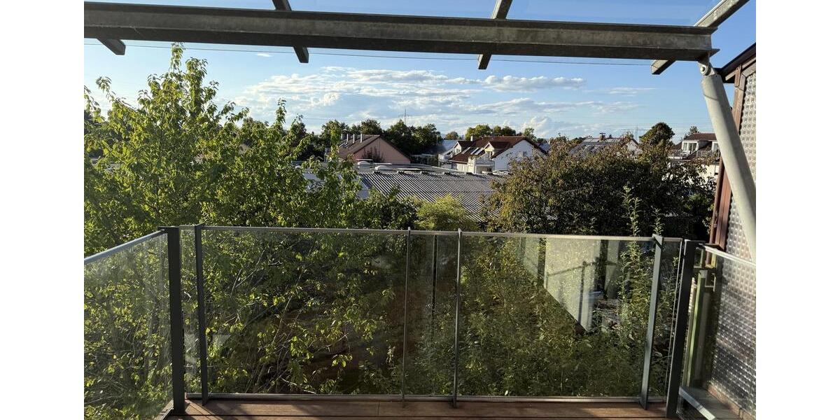 Reihenhaus Freiburg im Breisgau Haslach - 6 Zimmer, 160 m&sup2;, 3.250&euro; | Angebot:25361243