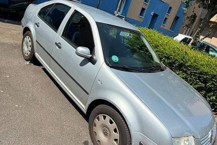 VW Bora 259.000 km 1.549 &euro; Köln 51149