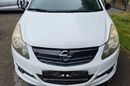 Opel Corsa 133.957 km 2.000 &euro; Lutherstadt Wittenberg 06886