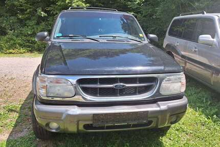 Ford Explorer 205.000 km 1.600 &euro; Albbruck 79774