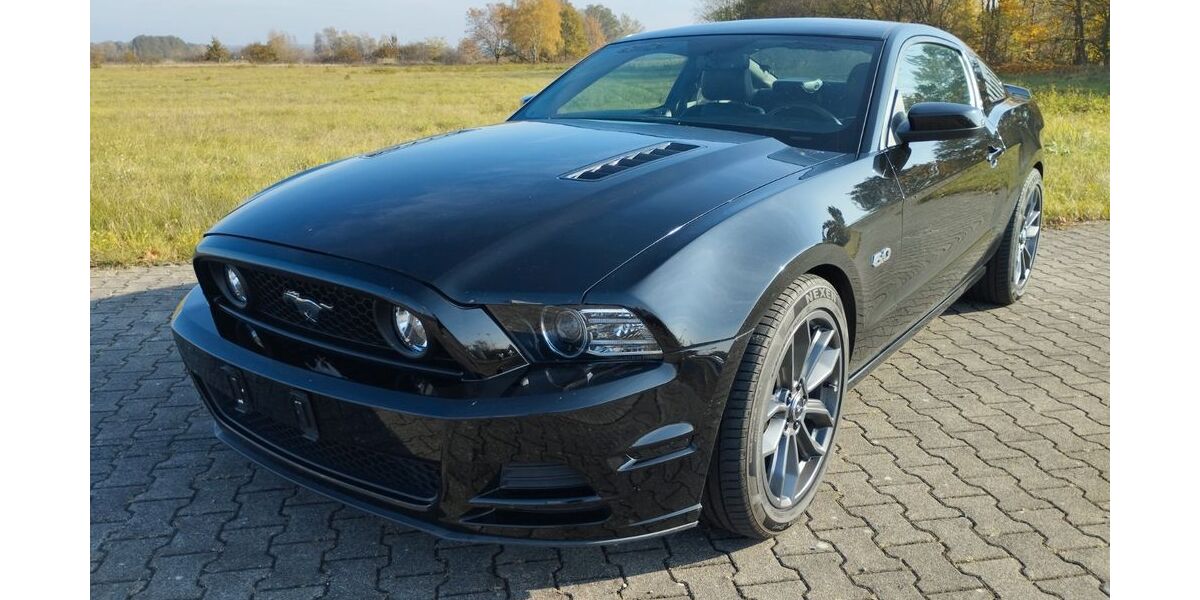 Ford Mustang 71.200 km 28.490 &euro; Elsterwerda 04910