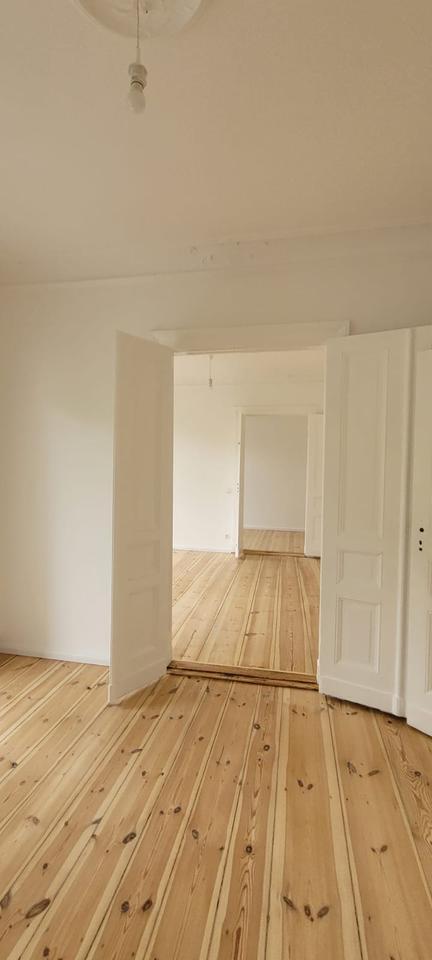 Exklusive AltbauWohnung mit Wintergarten im Herzen von Oranienburg