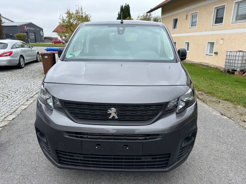 Peugeot Partner 136.444 km 7.990 € Eging am See 94535