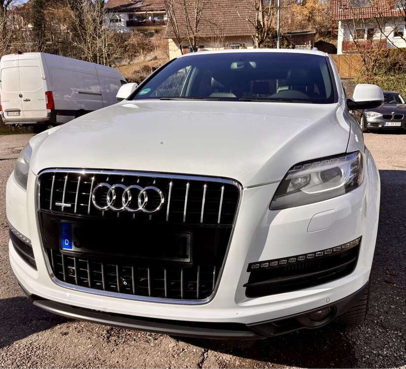 Q7