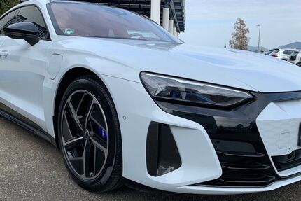 Audi RS e-tron GT 37.979 km 63.600 &euro; Sasbach 77880