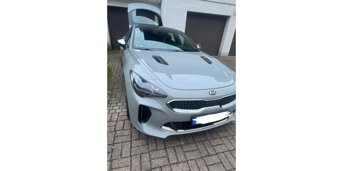 Kia Stinger 85.000 km 24.000 &euro; Bühlertal 77830