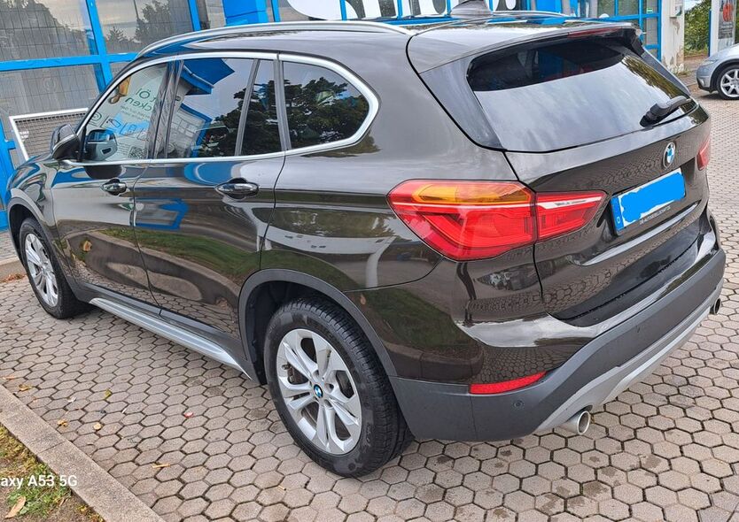BMW X1 110.000 km 18.700 € Dresden 01169