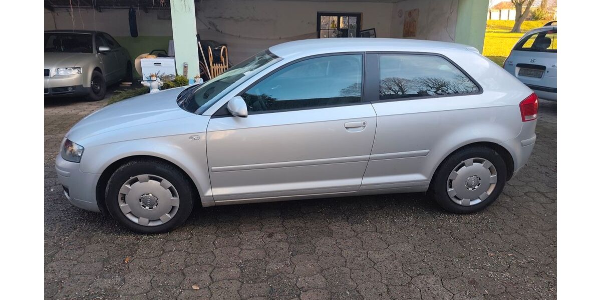 Audi A3 169.500 km 4.500 &euro; Niederfrohna 09243