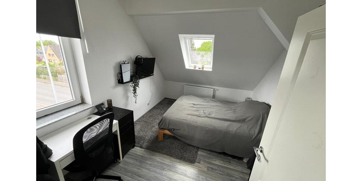 Dachgeschoßwohnung Ganderkesee - 5 Zimmer, 110 m&sup2;, 1.250&euro; | Angebot:26647165