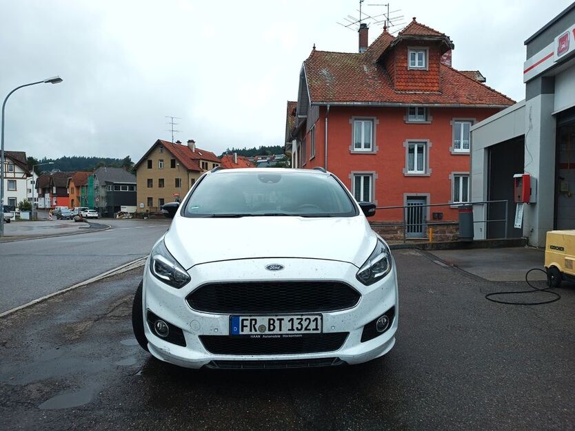 Ford S-Max 266.000 km 10.700 € Eisenbach 79871