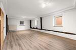 Einfamilienhaus Hilzingen - 7 Zimmer, 215 m&sup2;, 585.000&euro; | Angebot:25879468