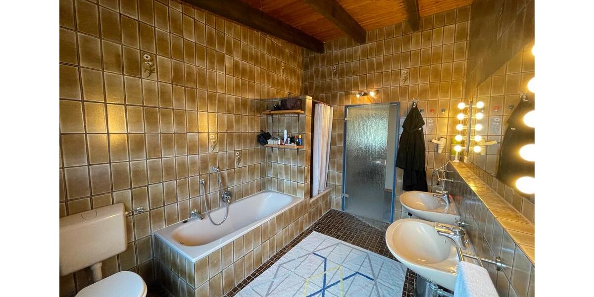 Bungalow Oldenburg Drielaker-Moor - 4 Zimmer, 141 m&sup2;, 450.000&euro; | Angebot:25509914