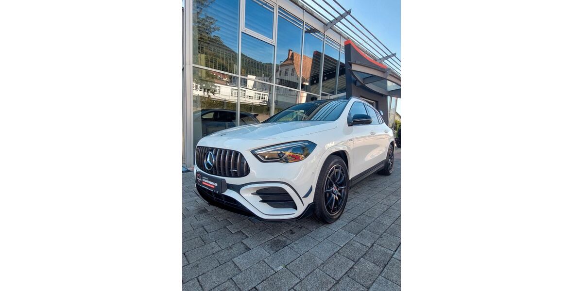 Mercedes-Benz GLA 35 AMG 11.400 km 47.990 &euro; Annweiler am Trifels 76855