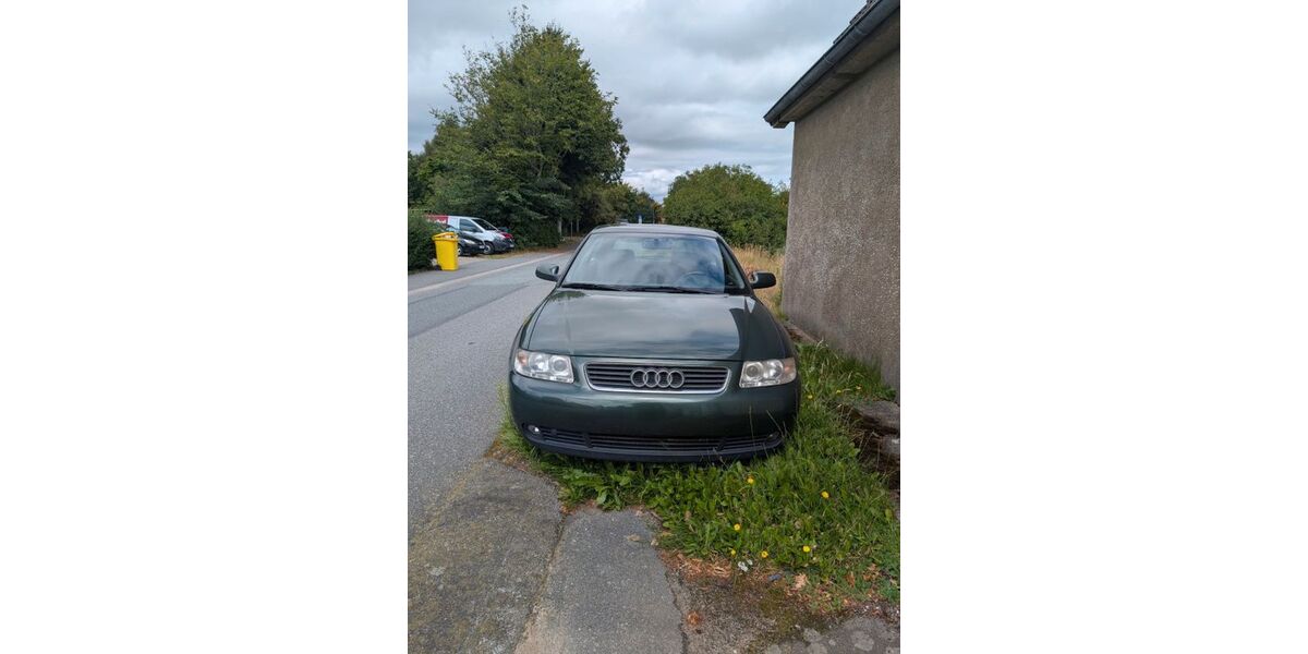 Audi A3 178.000 km 2.200 &euro; Wobbenbüll 25856