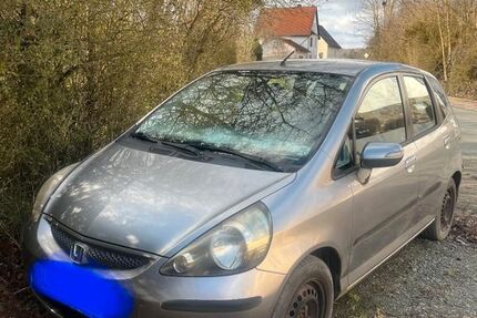 Honda Jazz 220.000 km 850 &euro; Schöffengrund 35641