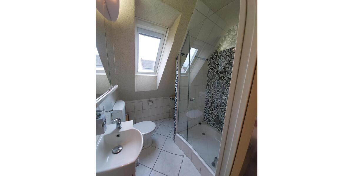 Dachgeschoßwohnung Essen Stadtbezirk IV - 1 Zimmer, 30 m&sup2;, 500&euro; | Angebot:25541310