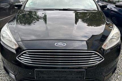 Ford Focus 128.000 km 2.999 &euro; Chemnitz 09116