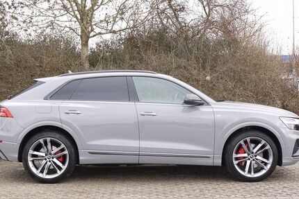 Audi Q8 96.000 km 63.999 &euro; München 81243