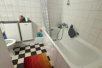 4 Zi. Wohnnung mit Balkon und Badewanne 4 zimmer