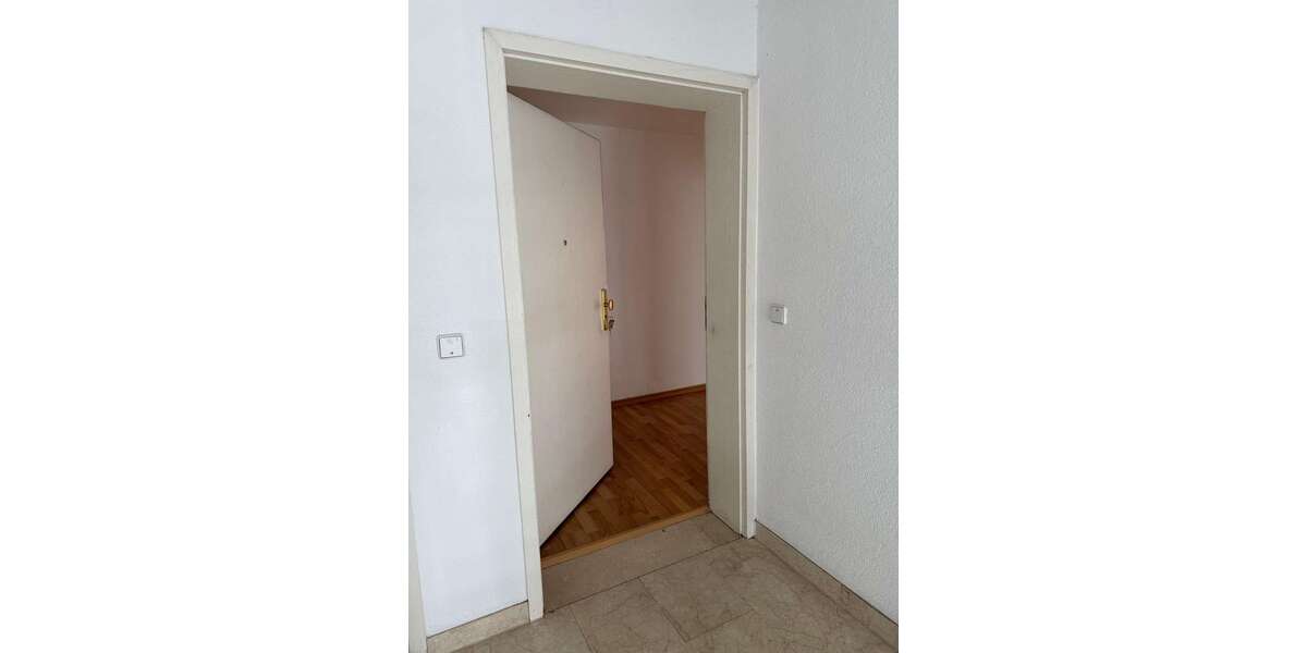 Etagenwohnung Aschersleben - 3 Zimmer, 66 m&sup2;, 430&euro; | Angebot:25625354