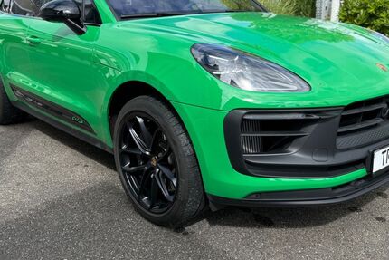 Porsche Macan 17.600 km 93.400 € Bad Krozingen 79189