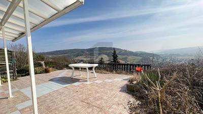 RUHIGE LAGE, VIEL PLATZ MIT UNVERBAUBARER AUSSICHT - Zweifamilienhaus Morschen | Angebot:25361144