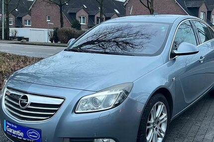 Opel Insignia 128.437 km 4.990 &euro; Paderborn 33100