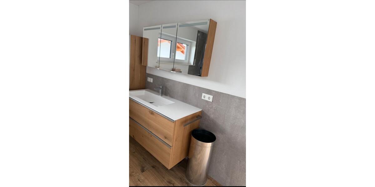 Doppelhaushälfte Hengersberg - 5.5 Zimmer, 144 m&sup2;, 1.490&euro; | Angebot:26117485