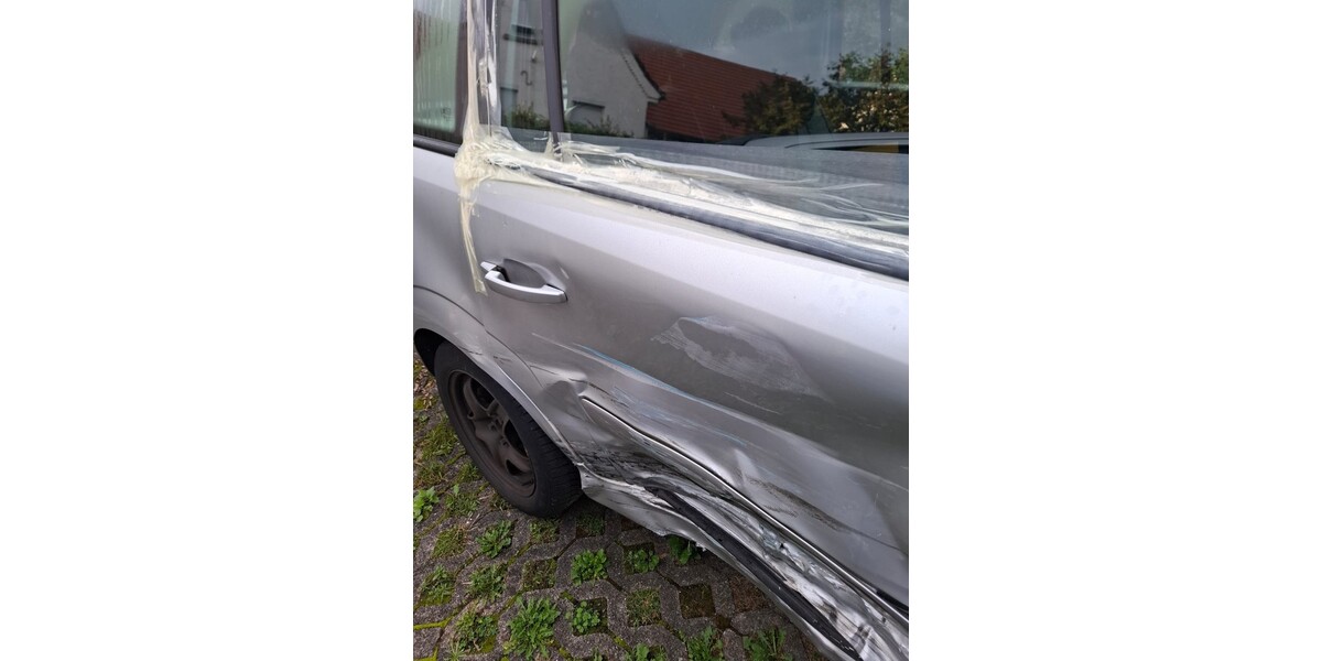 Opel Zafira B 279.273 km 1.990 &euro; Süßen 73079