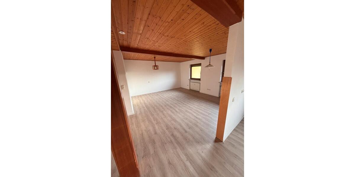 Schöne helle 4 Zimmerwohnung in Reundorf zu vermieten 4 zimmer